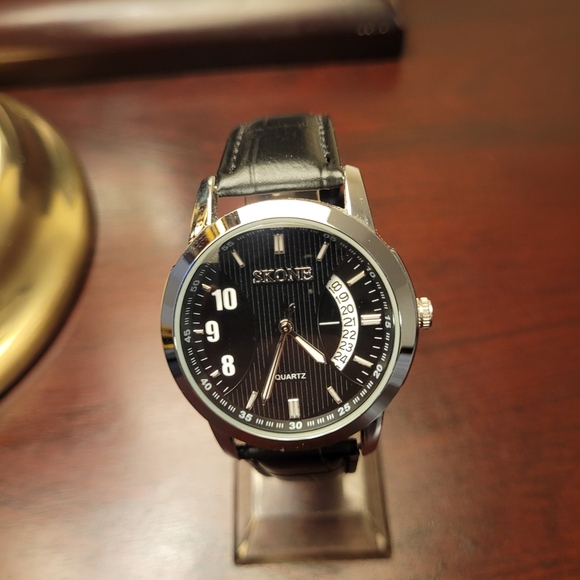 New Black Skone Men’s Fashion Wrist Watch - Picture 1 of 3